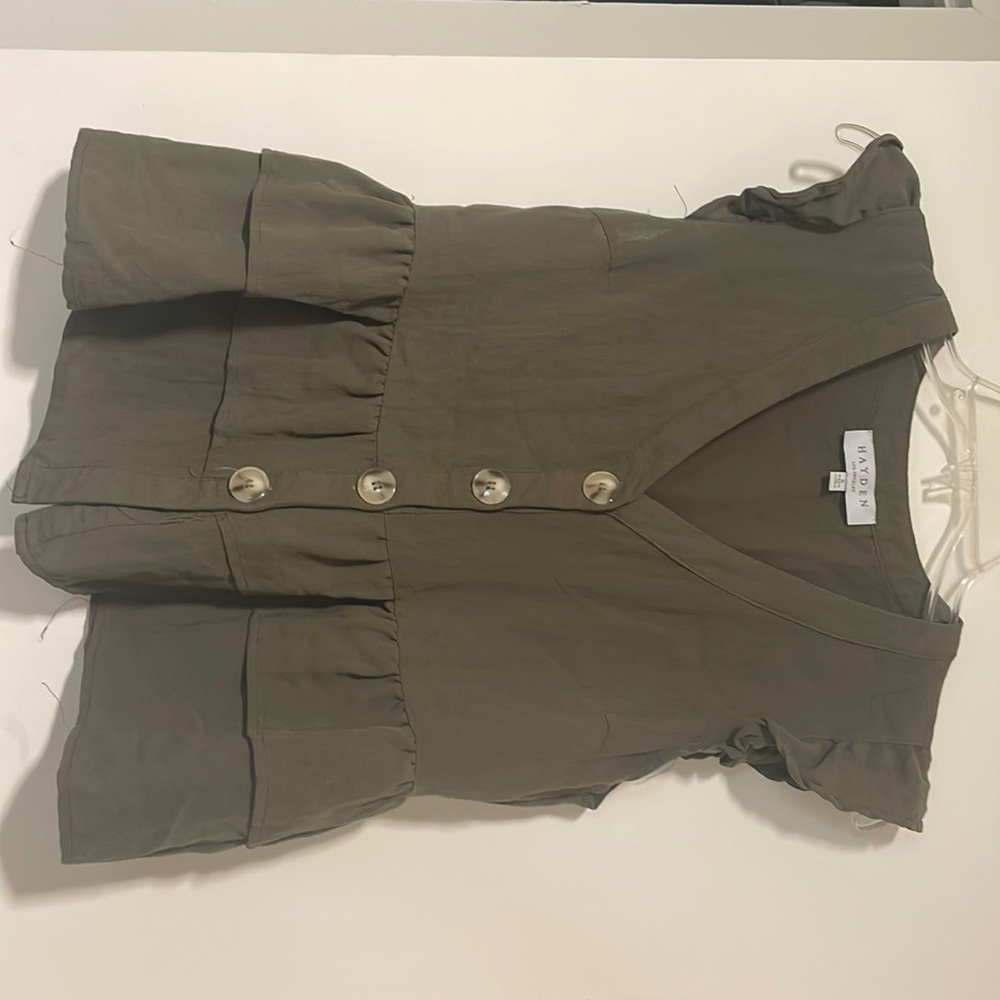 Hayden brand, size small, army green